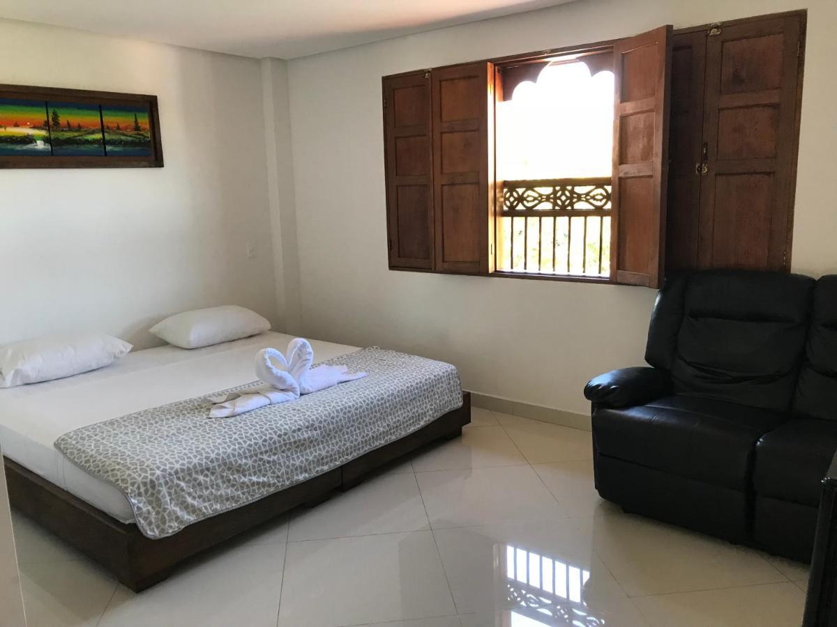 Hotel Bahia กัวตาเป ภายนอก รูปภาพ