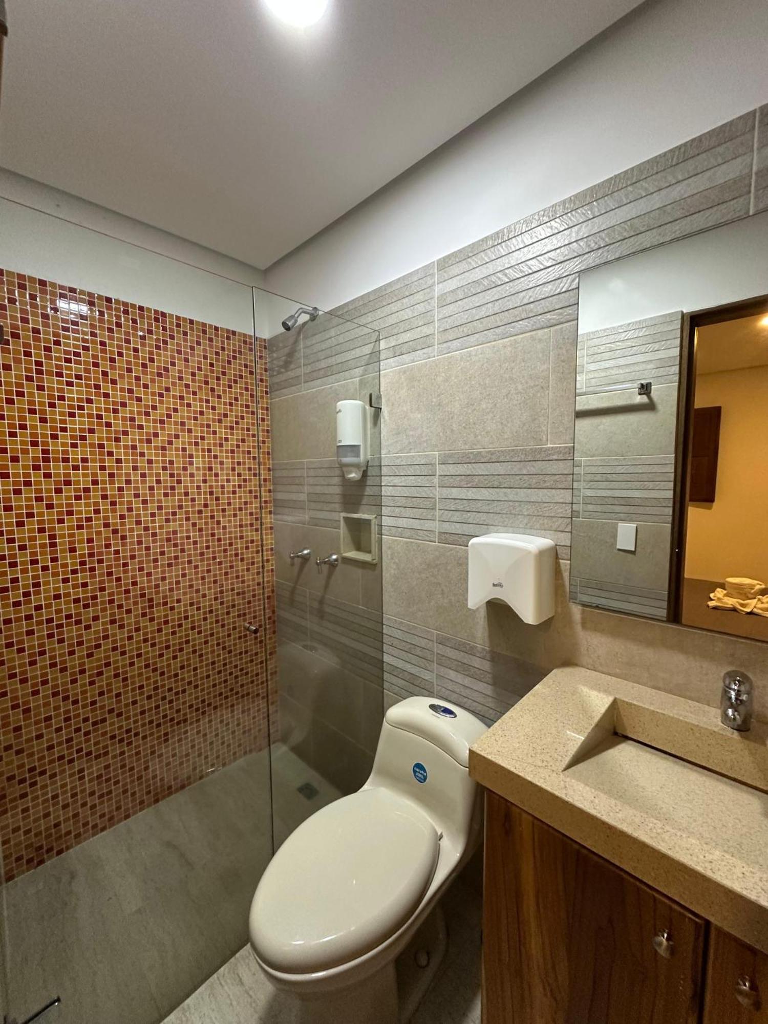 Hotel Bahia กัวตาเป ภายนอก รูปภาพ