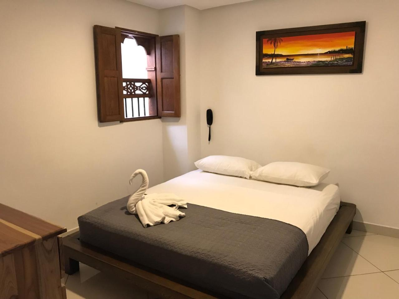 Hotel Bahia กัวตาเป ภายนอก รูปภาพ